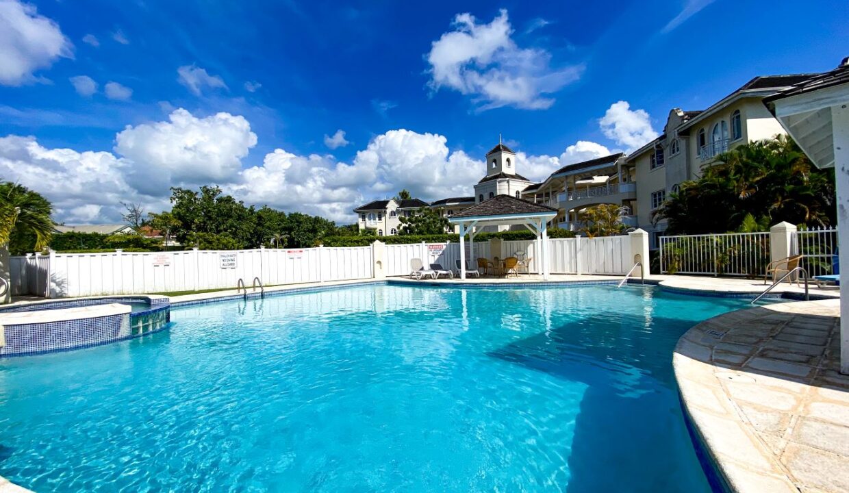 15 Pool