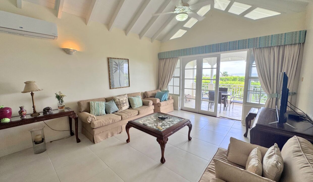 3 Milennium 304 Living room