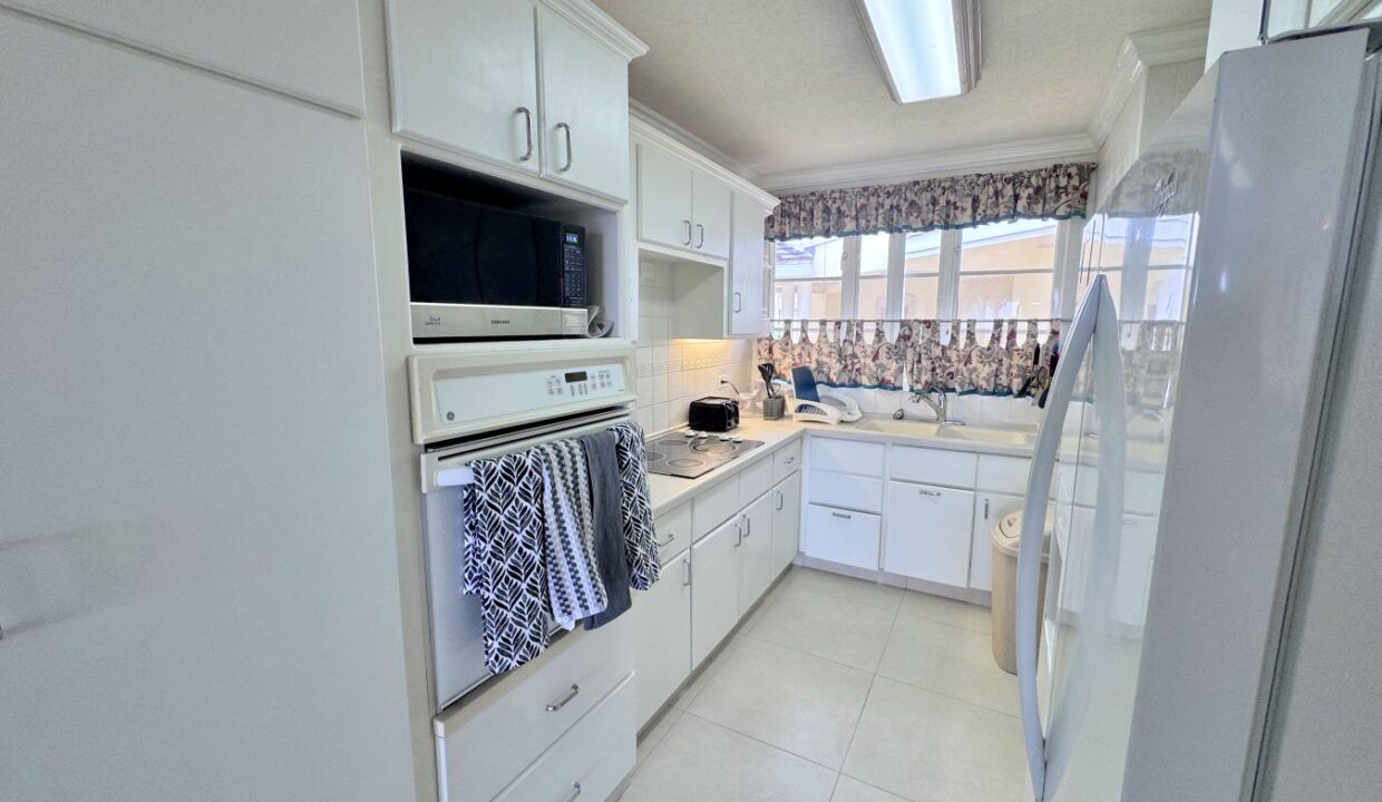 6 Milennium 304 Kitchen