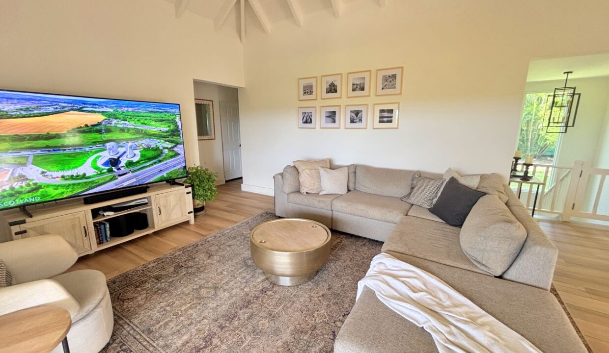 7 - Yorkshire 1 - Living Room