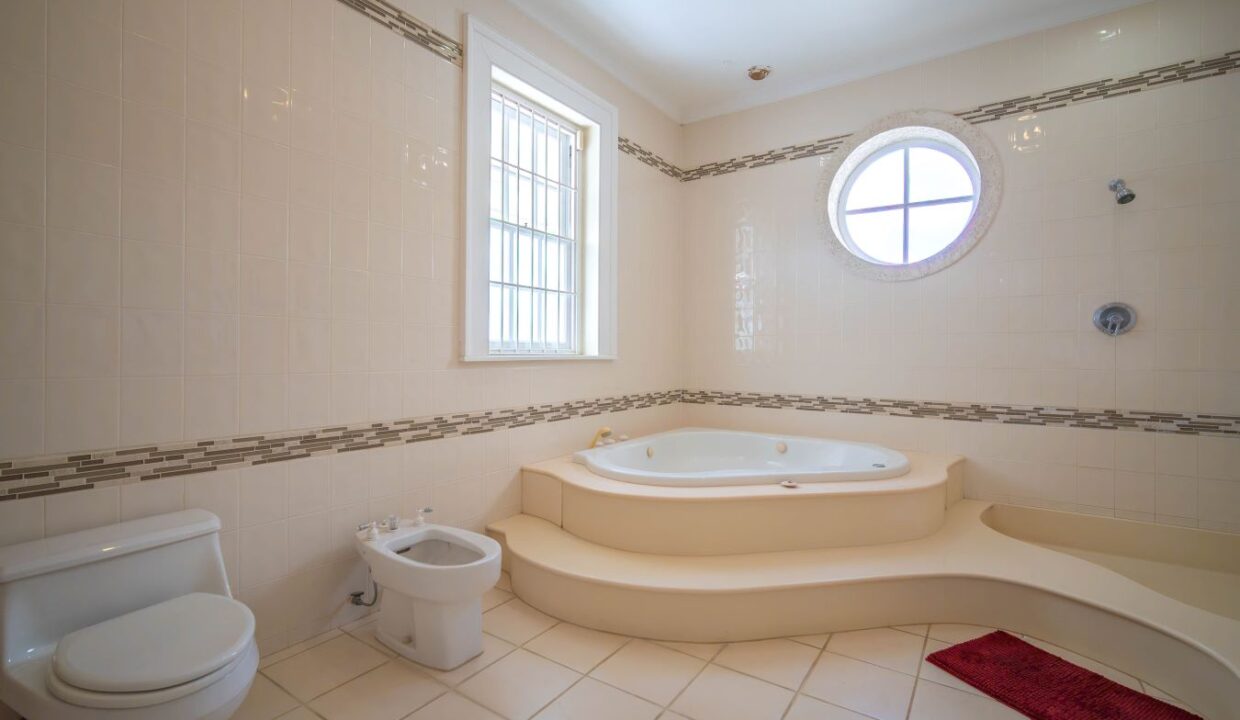 Bathroom2v3