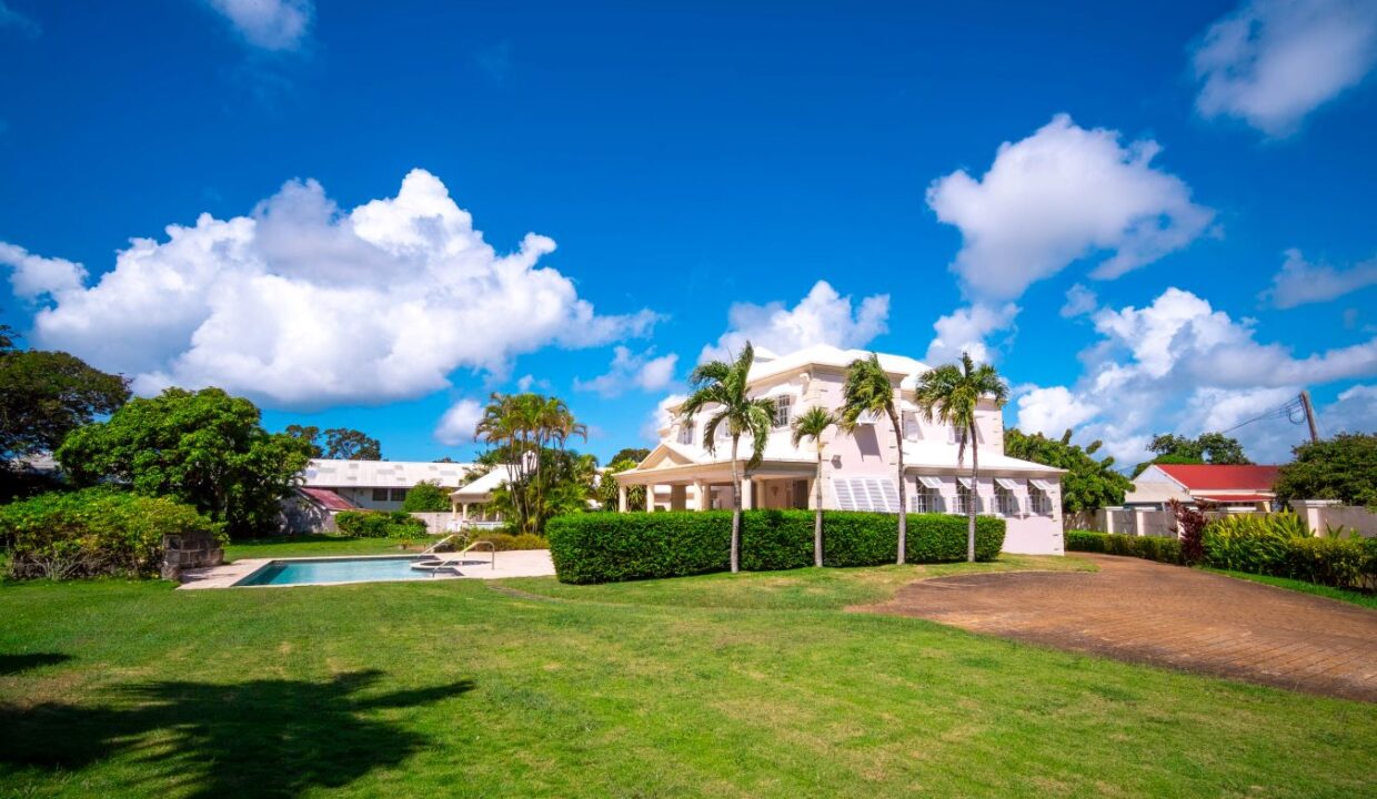 Poolhousev2
