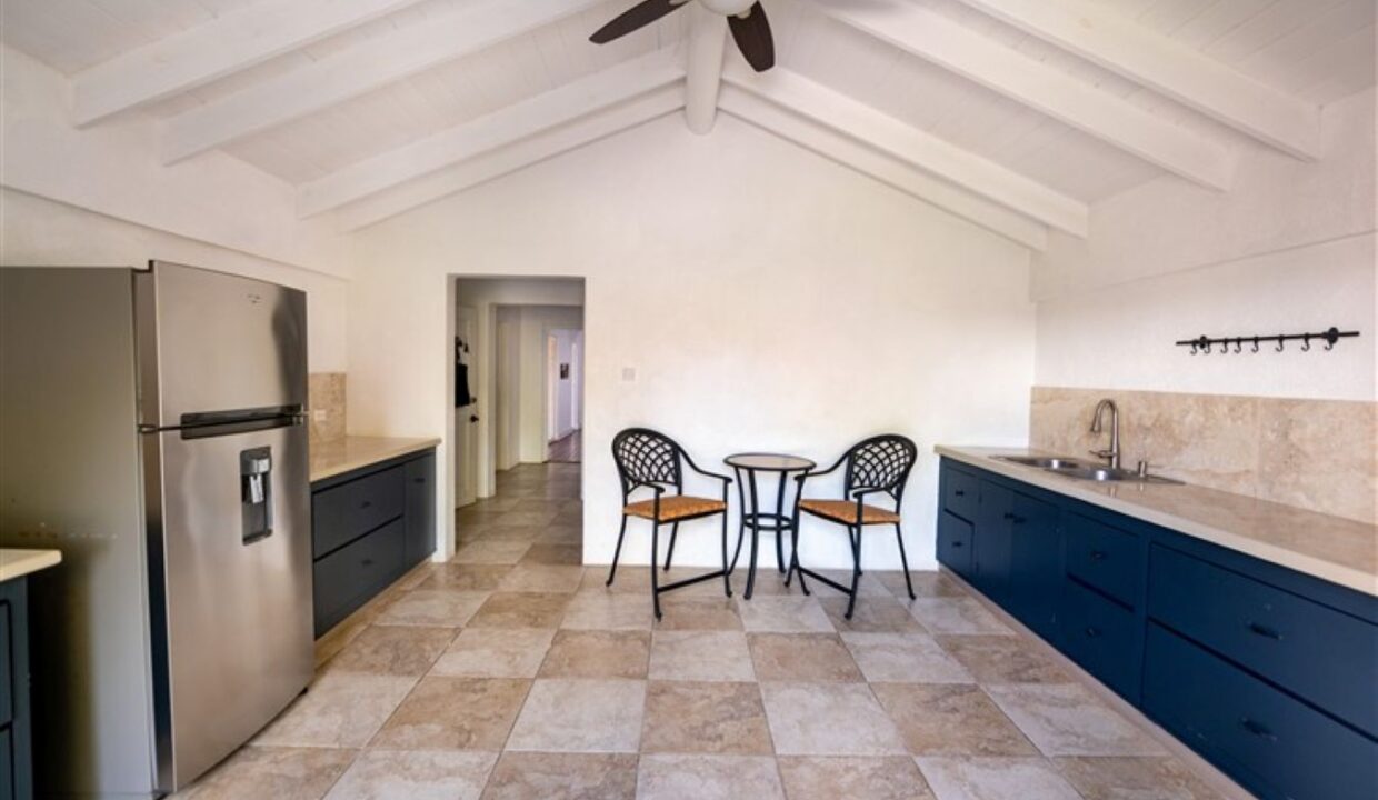 16 Cascade Kitchen 2