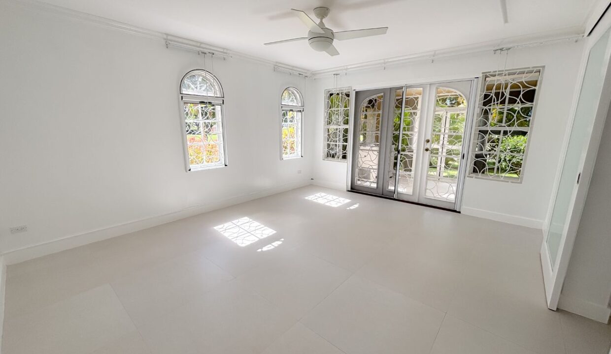 6 - mh103 - masterbedroom