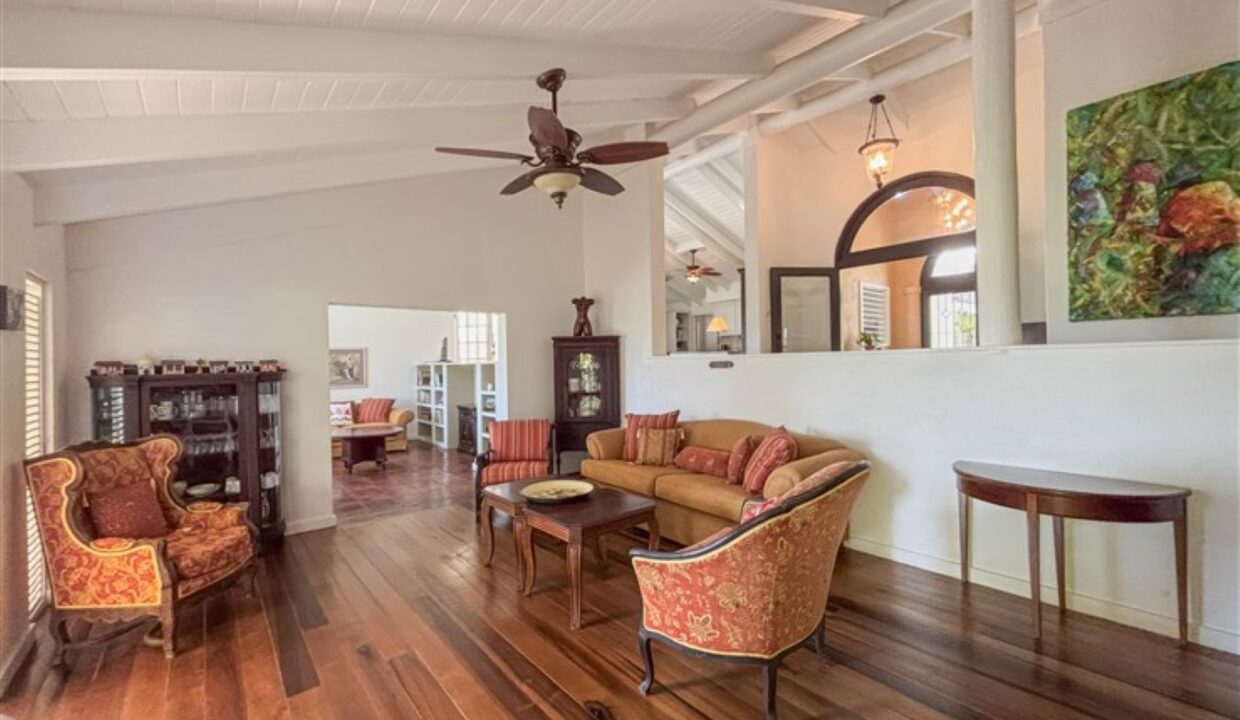 7 Cascade Lower Living and Dining