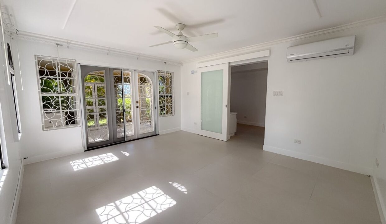 7 - mh103 - masterbedroom