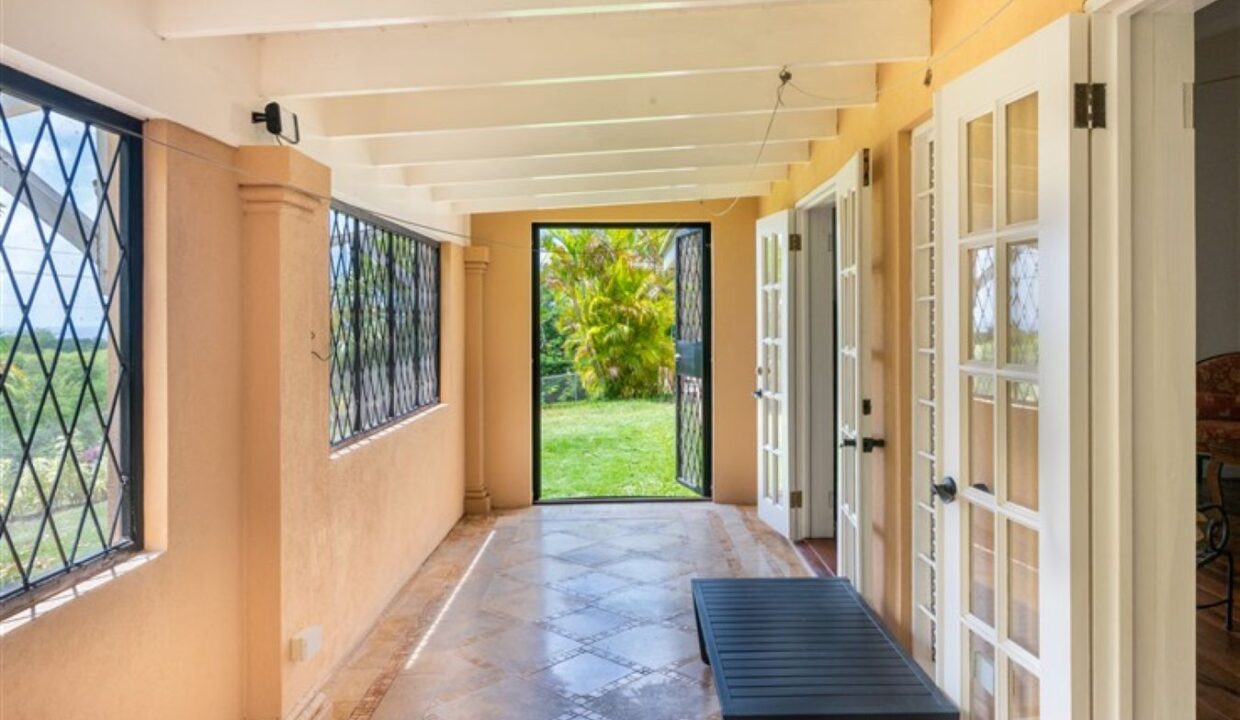 8 Cascade Lower Enclosed Patio