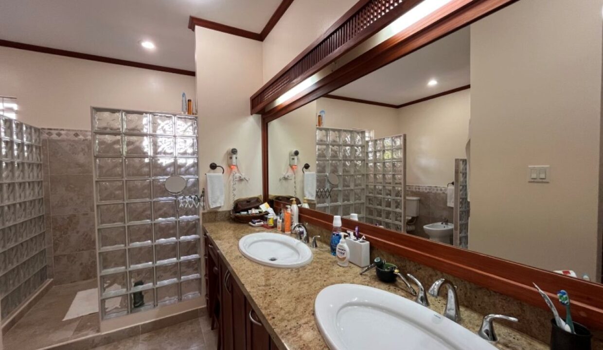 Mandalay, Abbeville Road, Christ Church, Barbados 00047