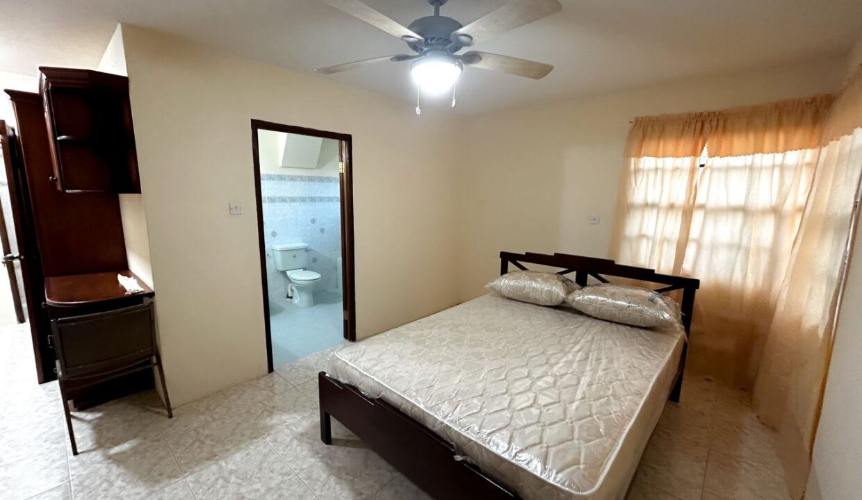 5 Surf View Rd 2 bed primary bedroom