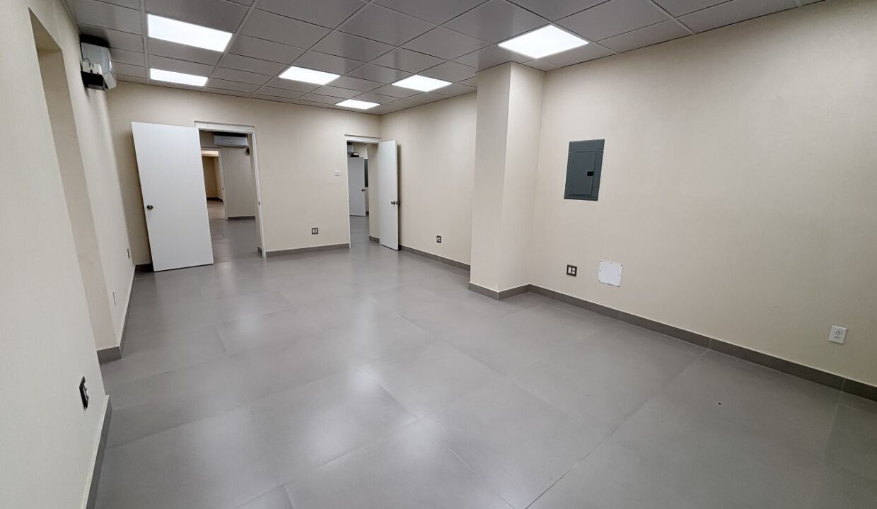 13 - Suite 2 - room 3