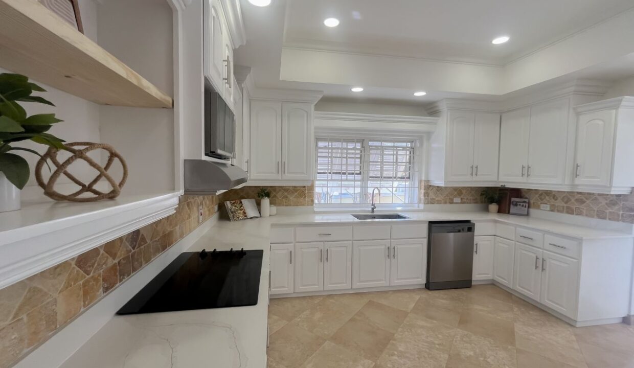 14 Durants Looking Glass Kitchen