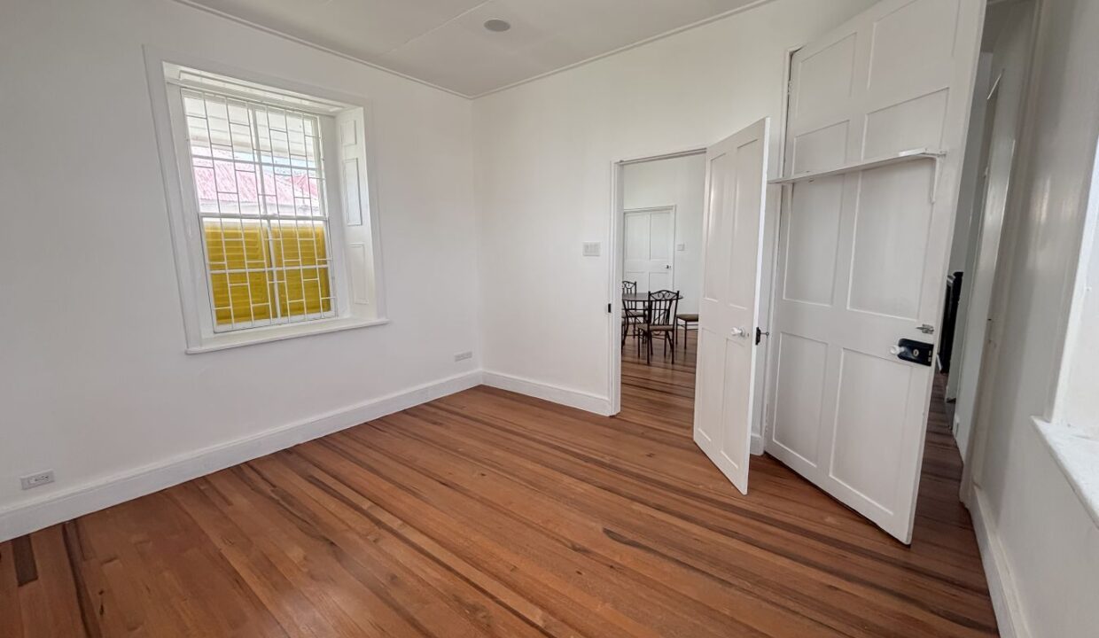 4 - Belleville unit a - top floor - room 1