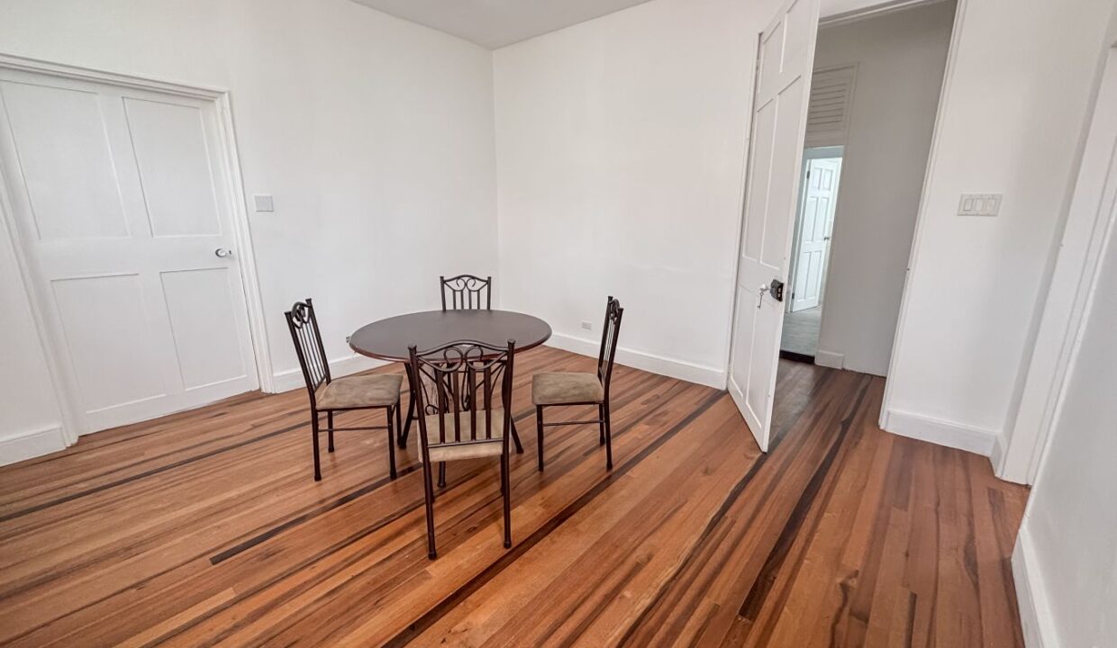 8 - Belleville unit a - top floor room 2