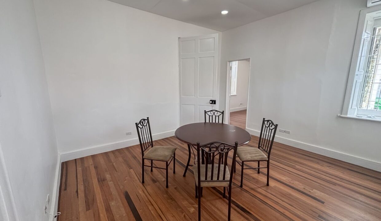9 - Belleville unit a - top floor room 2