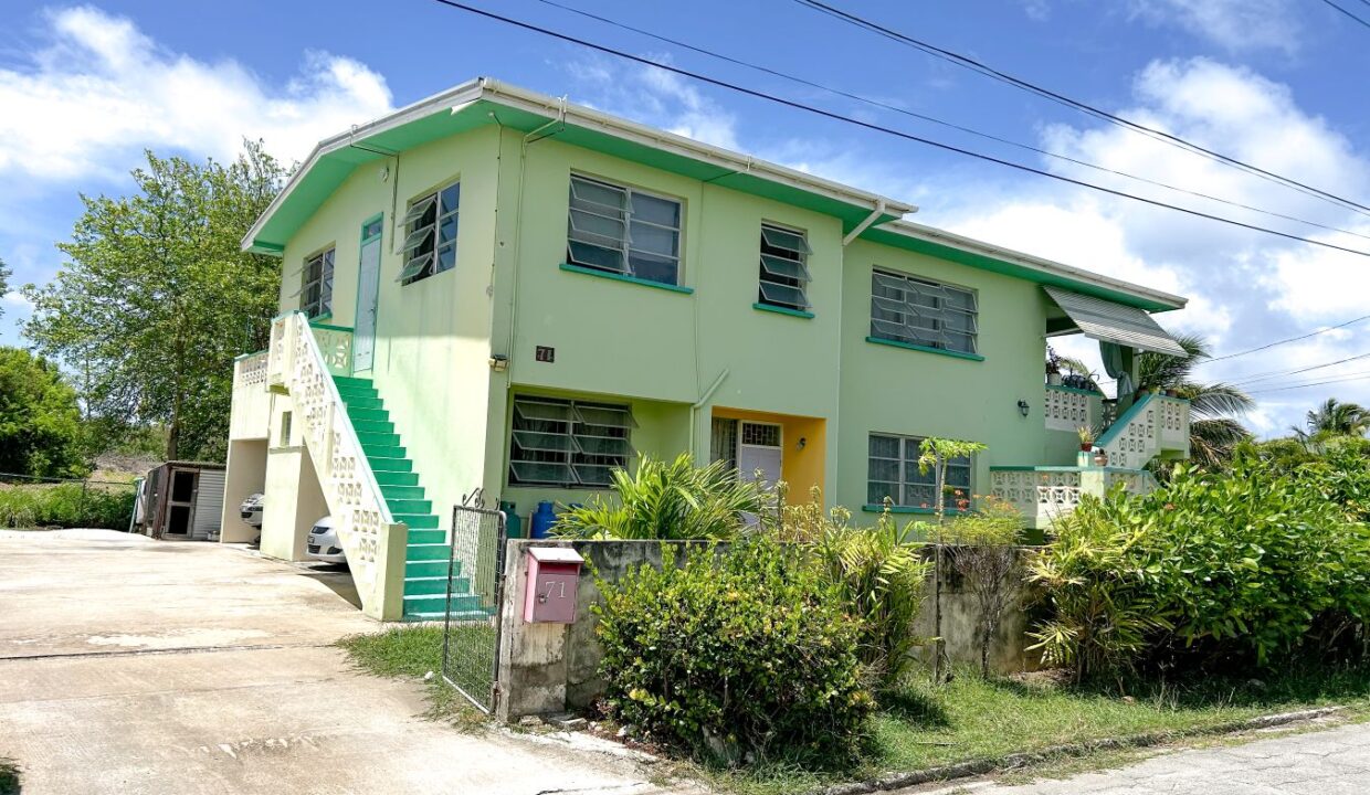1 Reef Crescent