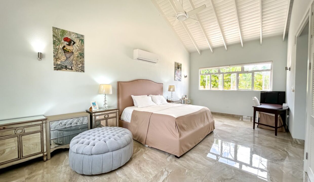 7 Sunwaye Lodge